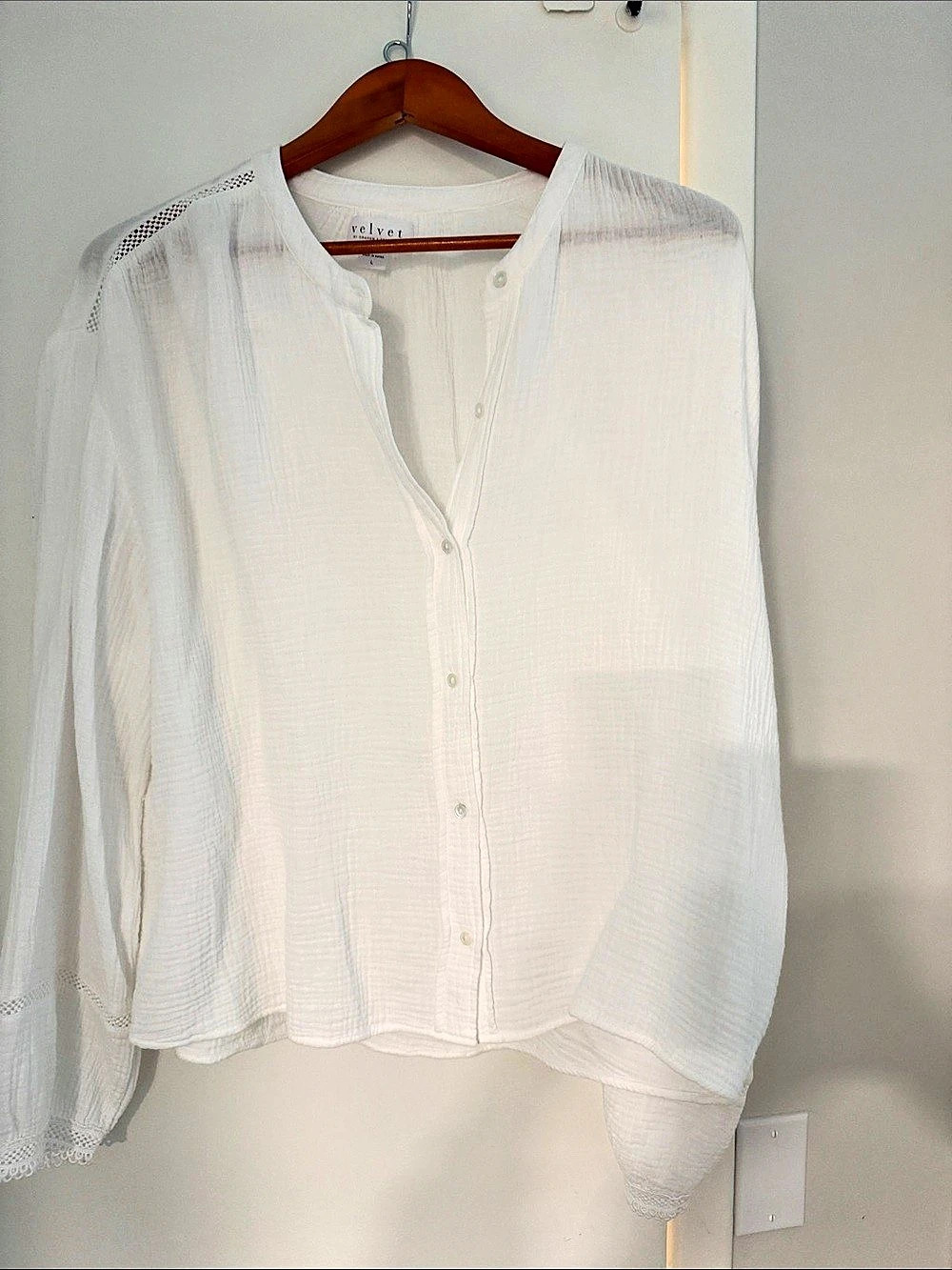Velvet by Graham & Spencer Verna Top Cotton Blouse White Large